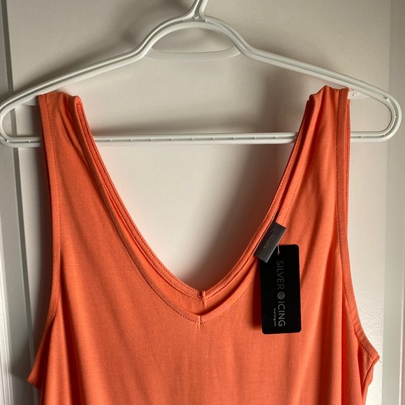 Flowy Tank - Picture 3 of 3